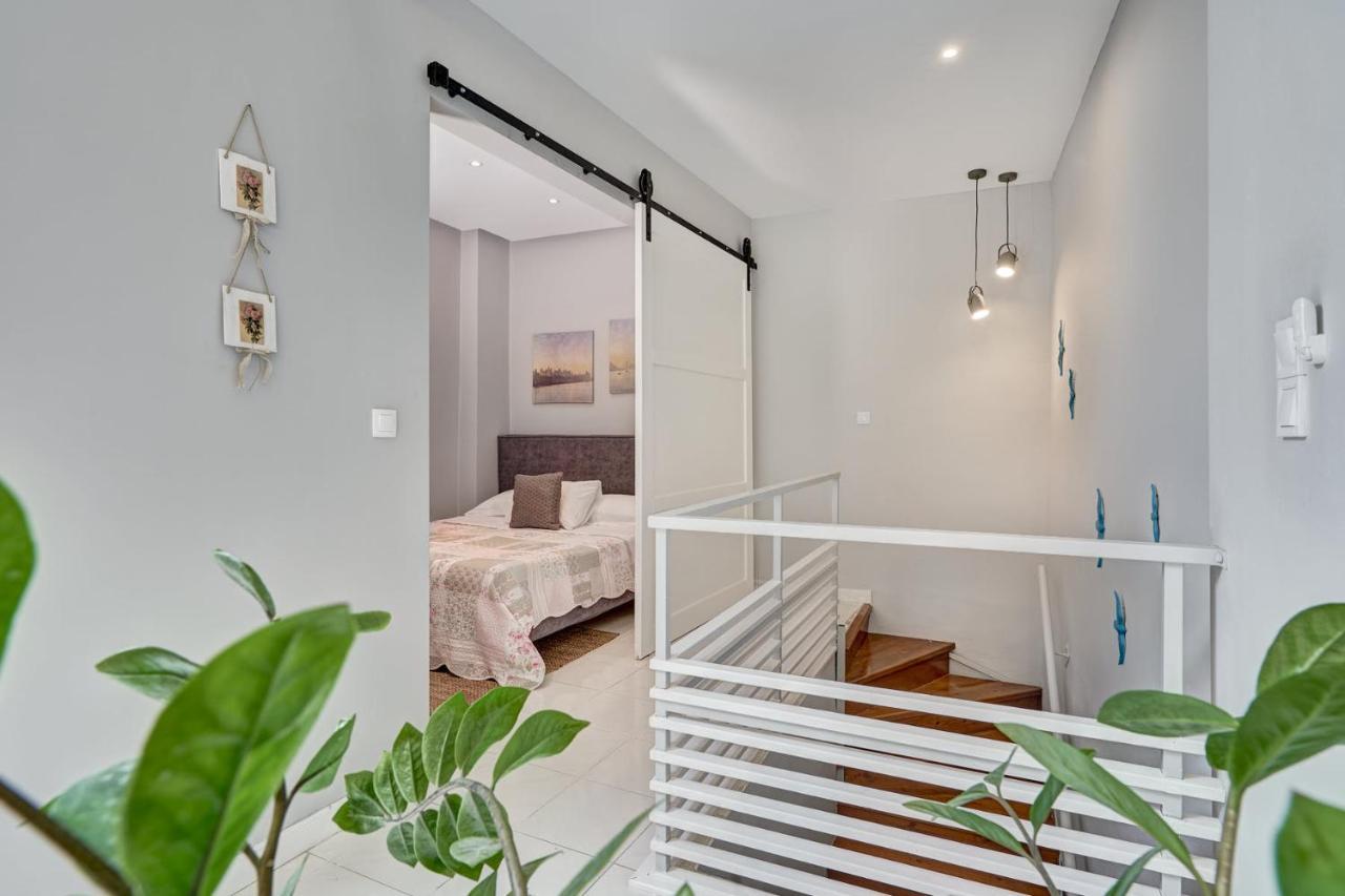 Old Town Luxury Velvet Apartment Rhodes City 外观 照片